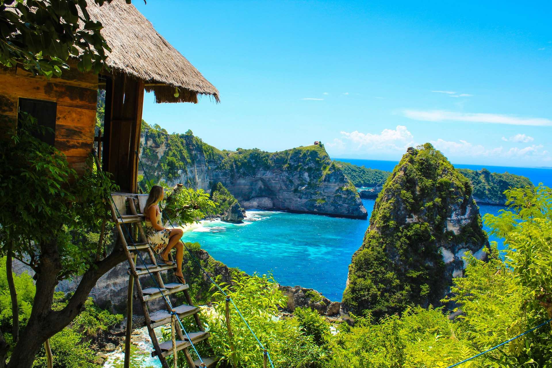 Lush green hills and rolling landscapes of Nusa Penida